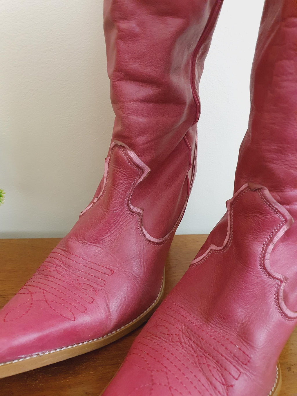 1970s Pink Leather Cow Girl Boots
