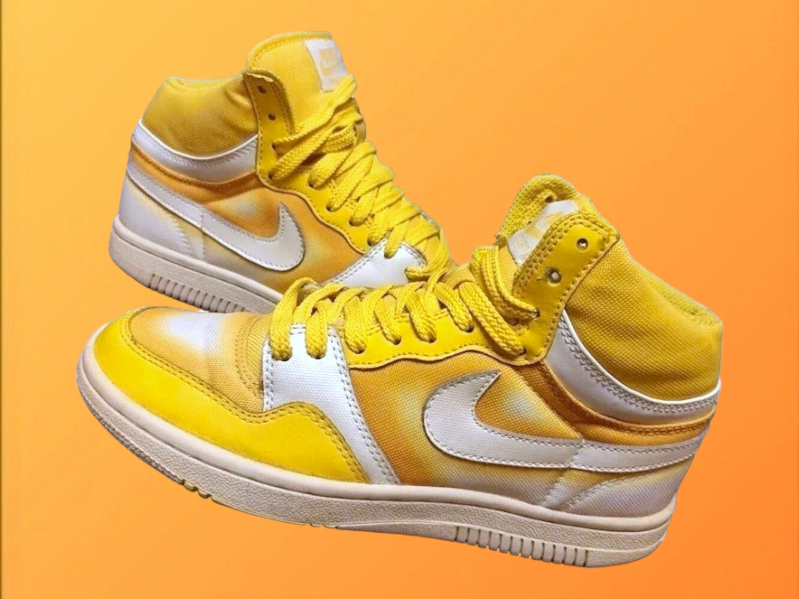 Womans Vintage Retro Nike Sports Shoes