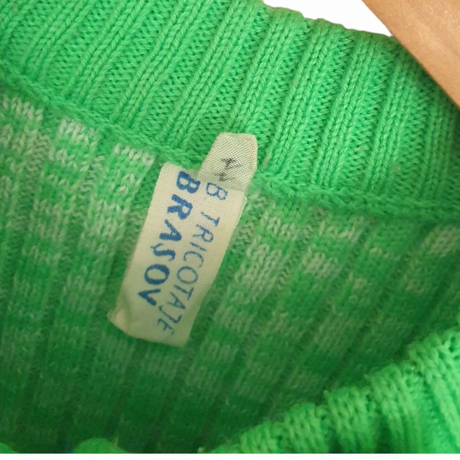 Vintage 1960s 1970s Mod Sweater