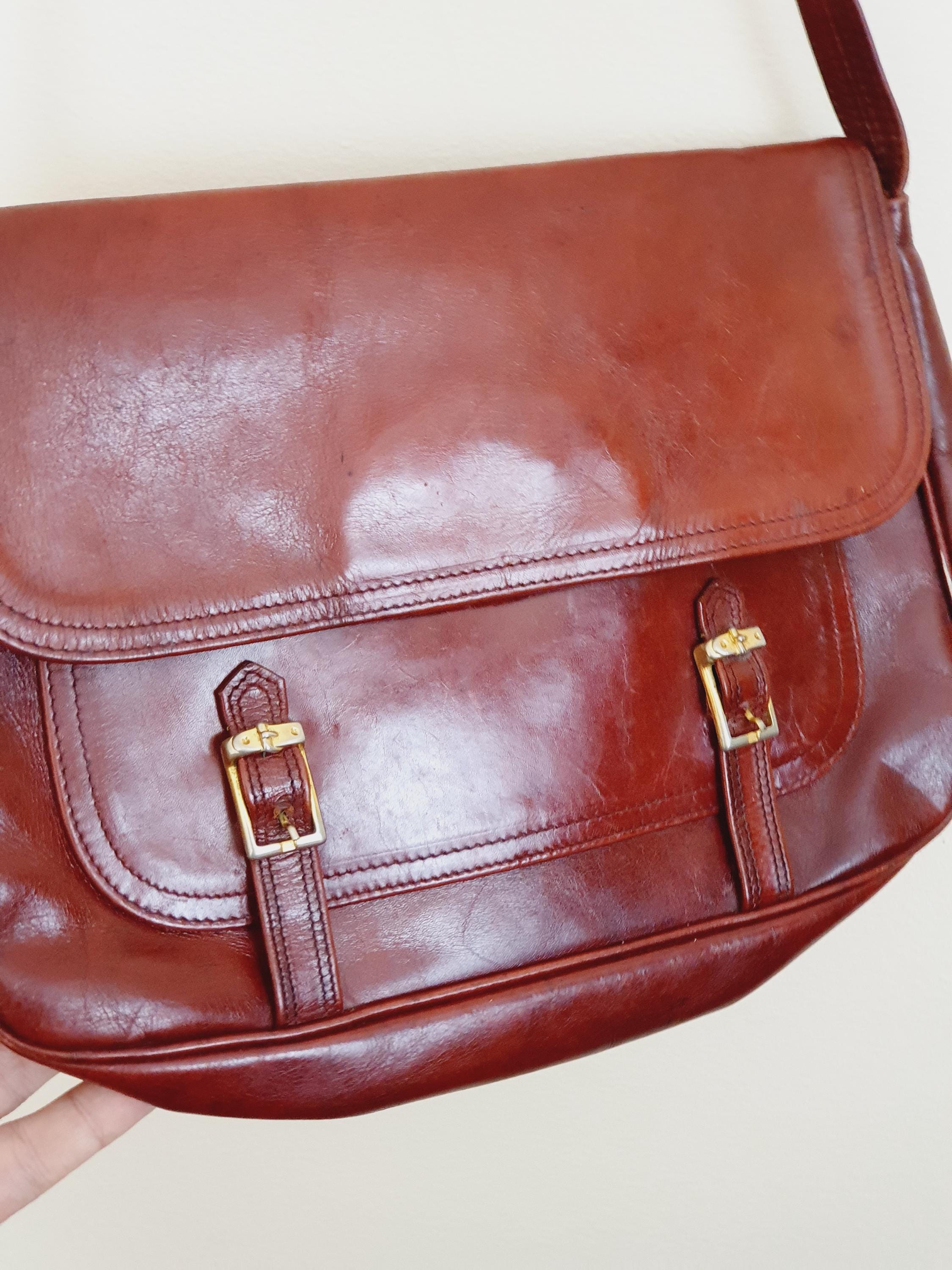 1970s Vintage Dark Red Leather Shoulder Bag