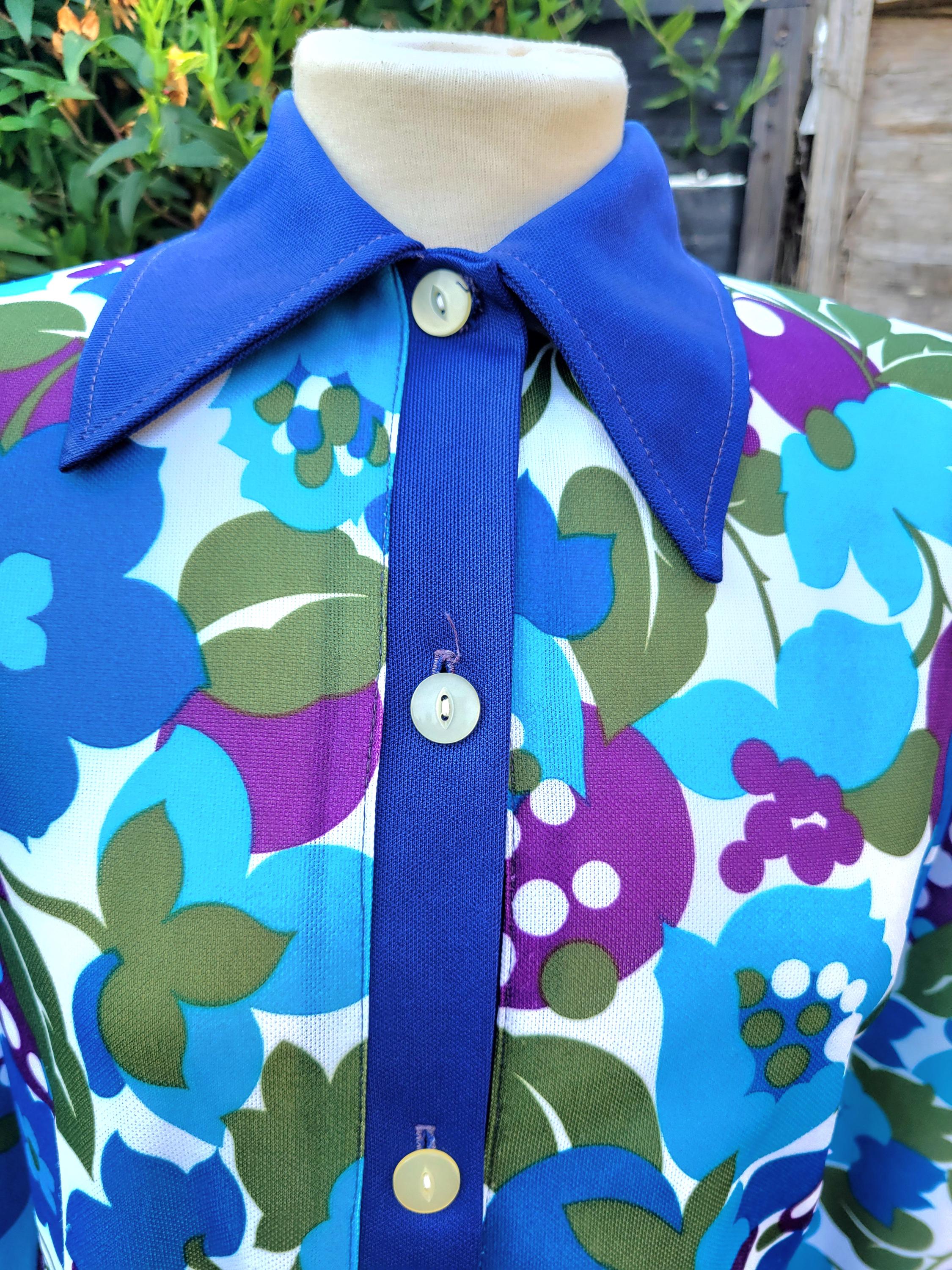 1960s 1970s Dagger collar Tunic Shirt