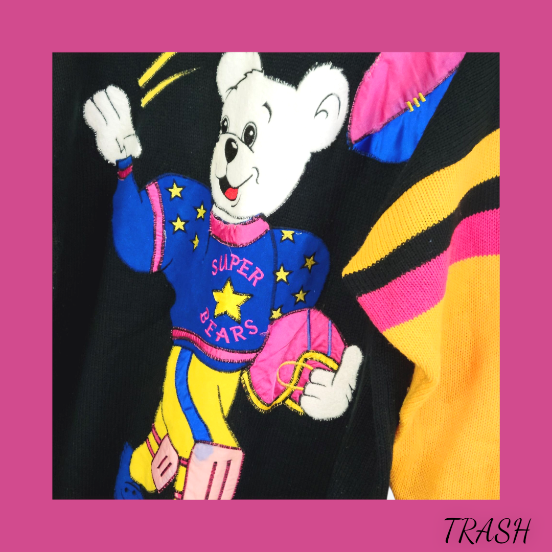 Warm quirky vintage 90s sweater with graphic applique bear design. Buy from Trash Vintage UK