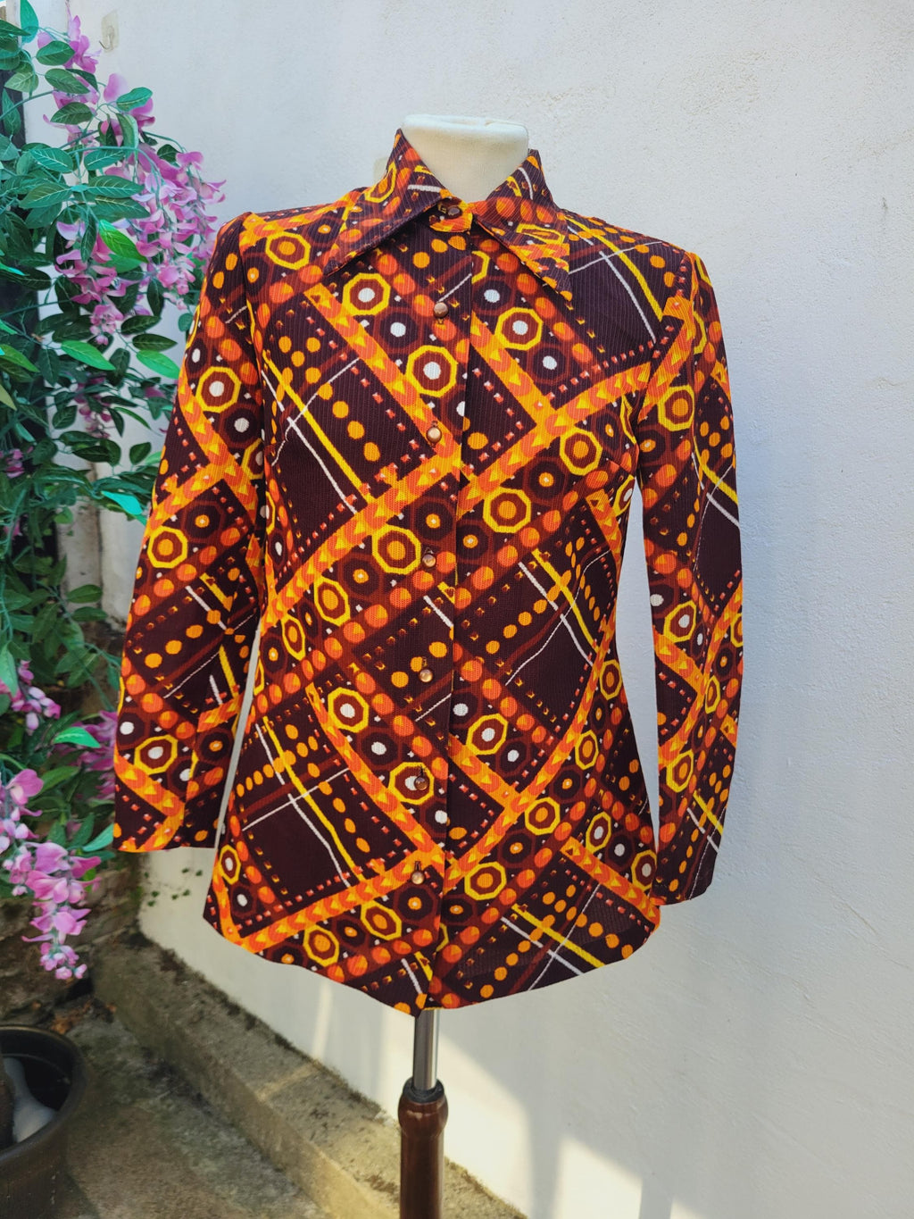 1960s 1970s Dagger Collar Shirt