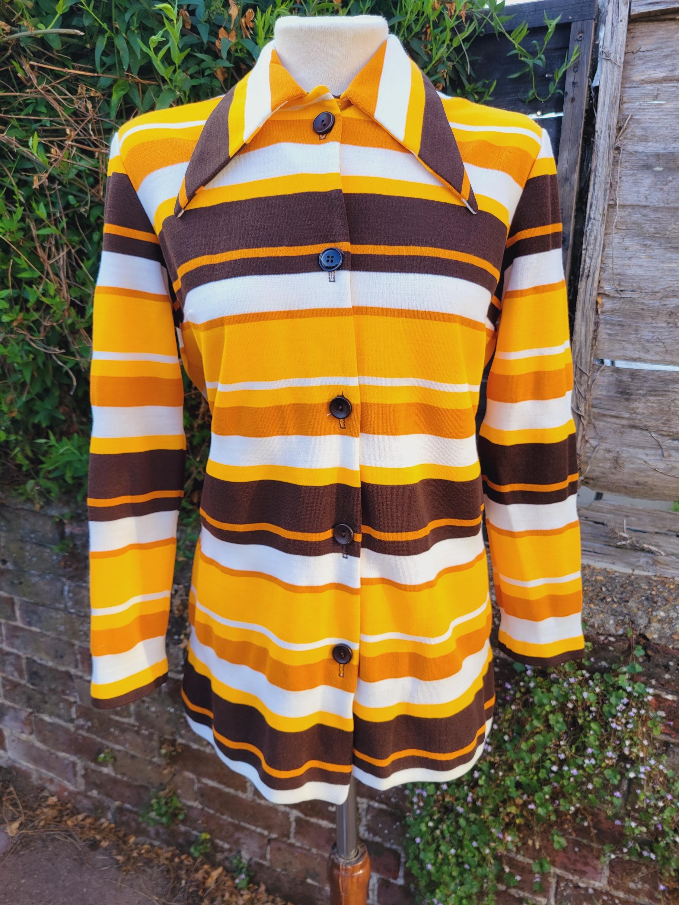 1960s 1970s Dagger Collar Shirt